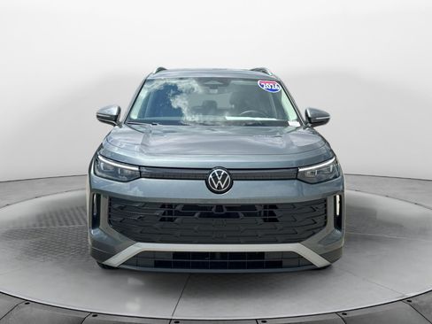 Used 2026 Volkswagen Tiguan S FWD image 2