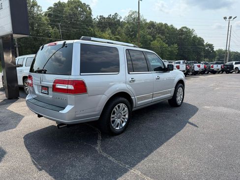 Used 2012 Lincoln Navigator 2WD image 6