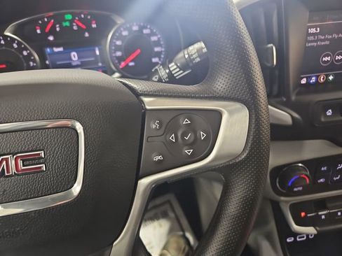 Used 2023 GMC Terrain SLE w/ Driver Convenience Package image 22