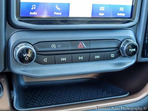 Used 2021 Ford Bronco Sport Outer Banks w/ Outer Banks Package AWD/4WD image 19