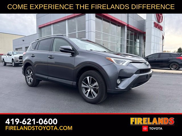 Used 2018 Toyota RAV4 XLE AWD/4WD image 1