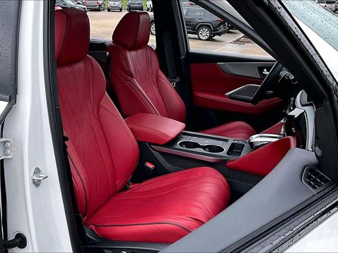 Used 2025 Acura MDX A-Spec image 8