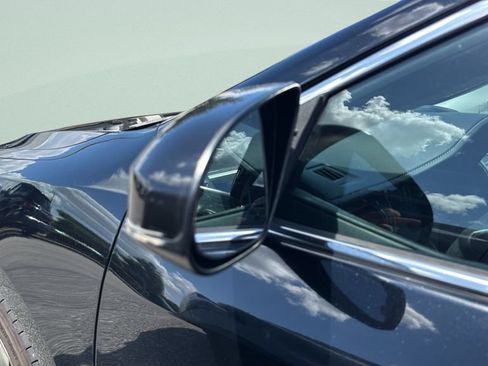 Used 2012 Toyota Camry SE FWD image 4