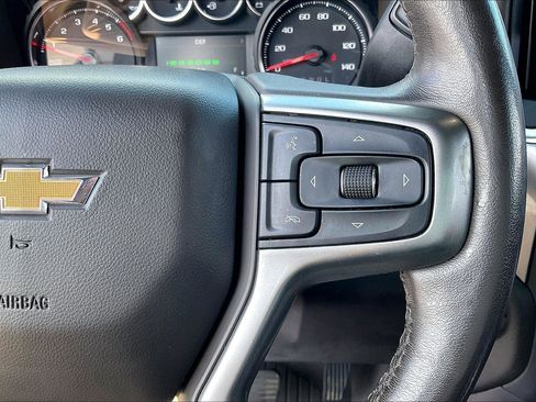 Used 2021 Chevrolet Silverado 1500 LTZ AWD/4WD image 22