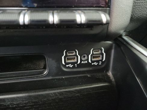 Used 2020 RAM 1500 Big Horn AWD/4WD image 42
