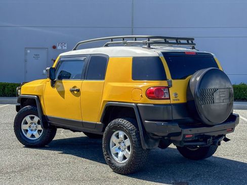 Used 2007 Toyota FJ Cruiser 4WD image 17
