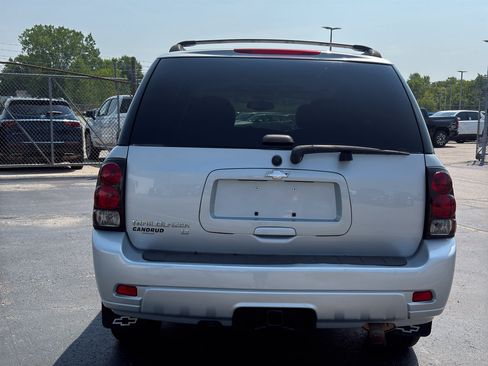 Used 2008 Chevrolet TrailBlazer LT w/ Sun And Sound Package AWD/4WD image 7