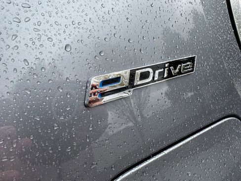 Used 2018 BMW 530e xDrive AWD/4WD image 13