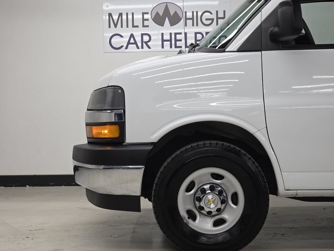 Used 2024 Chevrolet Express 3500 LT w/ LT Preferred Equipment Group RWD image 43