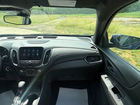 Used 2022 Chevrolet Equinox RS w/ RS Leather Package FWD image 41
