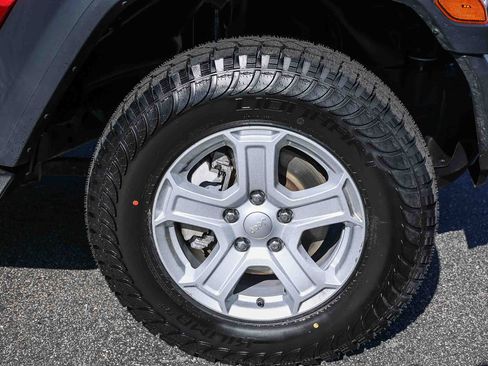 Used 2021 Jeep Wrangler Unlimited Sport image 11