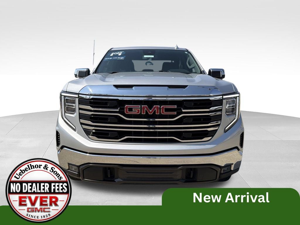 Used 2022 GMC Sierra 1500 SLT w/ SLT Convenience Package AWD/4WD image 11