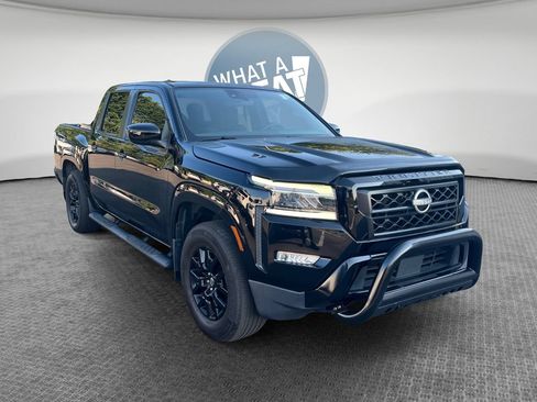 Used 2023 Nissan Frontier SV w/ Midnight Edition Package RWD image 1