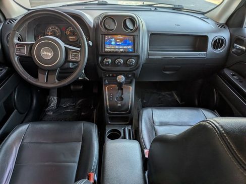 Used 2016 Jeep Patriot High Altitude image 17