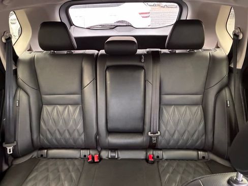Used 2024 Nissan Rogue Platinum FWD image 15