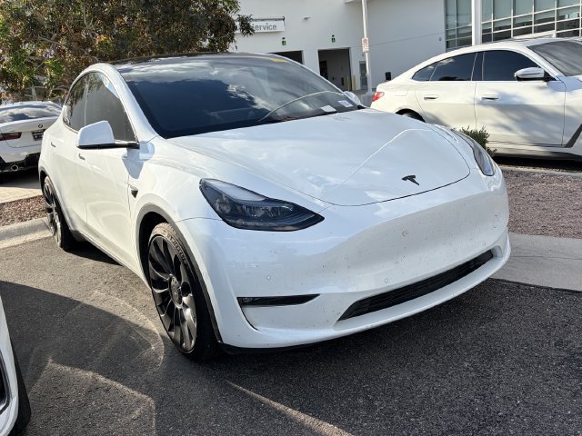 Used 2022 Tesla Model Y Performance AWD/4WD image 3
