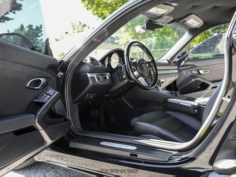 Used 2017 Porsche 718 Cayman RWD image 18