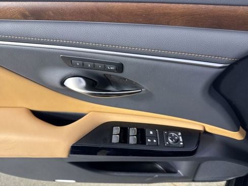 New 2025 Lexus ES 350 350 image 19