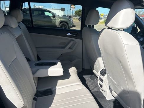 Used 2023 Volkswagen Tiguan SE R-Line FWD image 17
