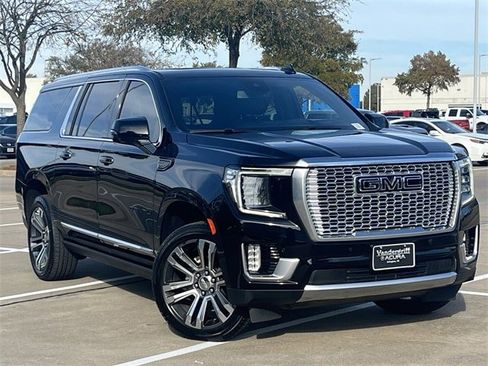 Used 2024 GMC Yukon XL Denali image 2