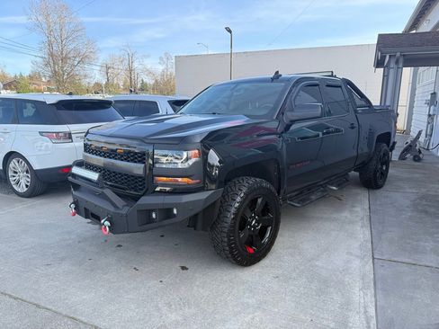 Used 2018 Chevrolet Silverado 1500 LT w/ Redline Edition image 3