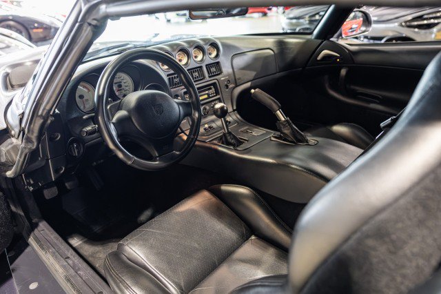 Used 2000 Dodge Viper RT/10 RWD image 13