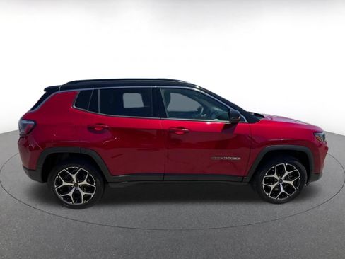 Used 2025 Jeep Compass Limited AWD/4WD image 16