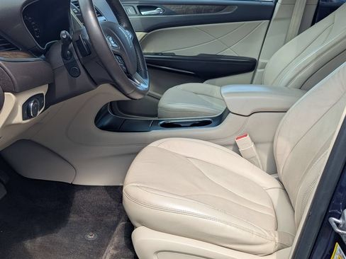 Used 2017 Lincoln MKC Reserve AWD/4WD image 11