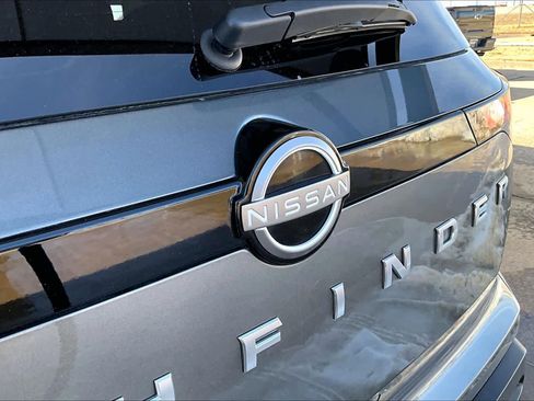 Certified 2024 Nissan Pathfinder S image 27