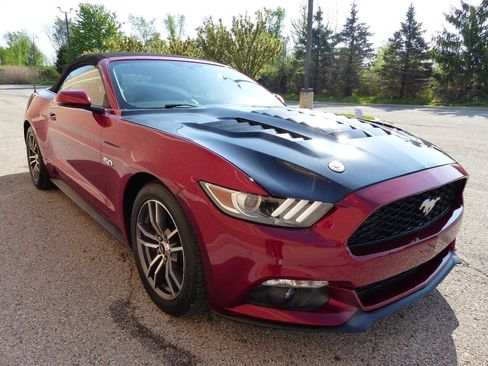 Used 2017 Ford Mustang GT Premium RWD image 13