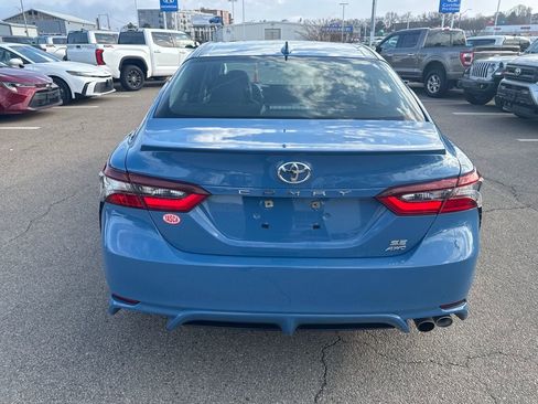 Used 2023 Toyota Camry SE image 6