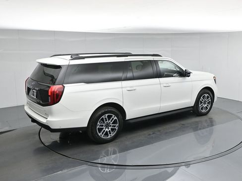 Used 2025 Ford Expedition Max Active image 46