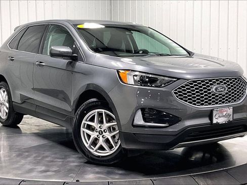 Used 2024 Ford Edge SEL image 3