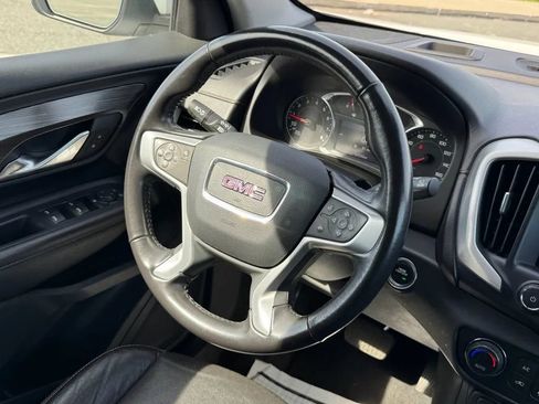 Used 2020 GMC Terrain SLT image 11