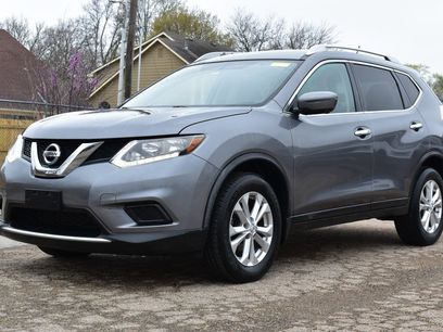 Used 2016 Nissan Rogue SV w/ SV Premium Package
