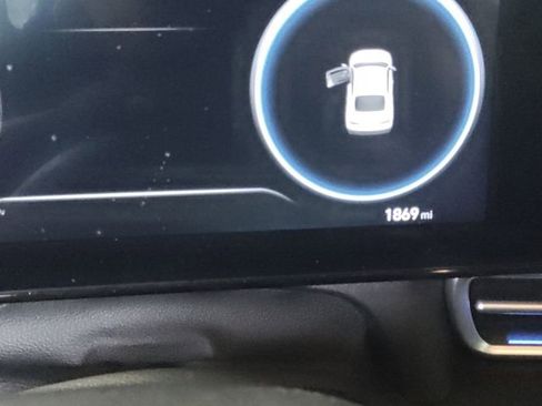 Certified 2025 Hyundai Elantra SEL image 16