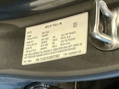 Used 2025 Tesla Model 3 Long Range RWD image 30