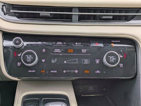 Used 2024 INFINITI QX60 Luxe image 25