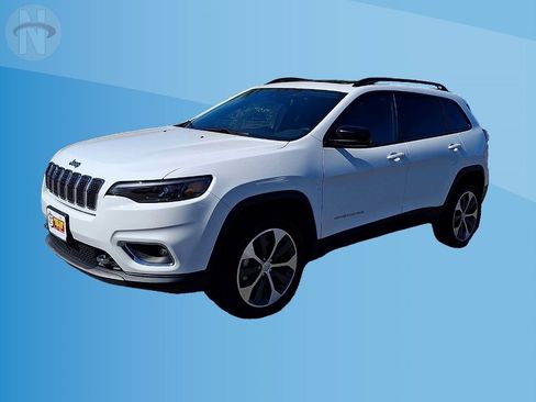 Used 2022 Jeep Cherokee Limited w/ Elite Package AWD/4WD image 4
