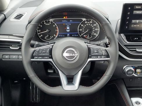Certified 2025 Nissan Altima 2.5 SR w/ SR Premium Package AWD/4WD image 25
