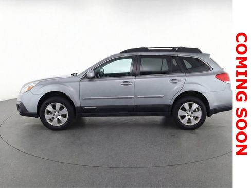 Used 2011 Subaru Outback 2.5i Premium image 8