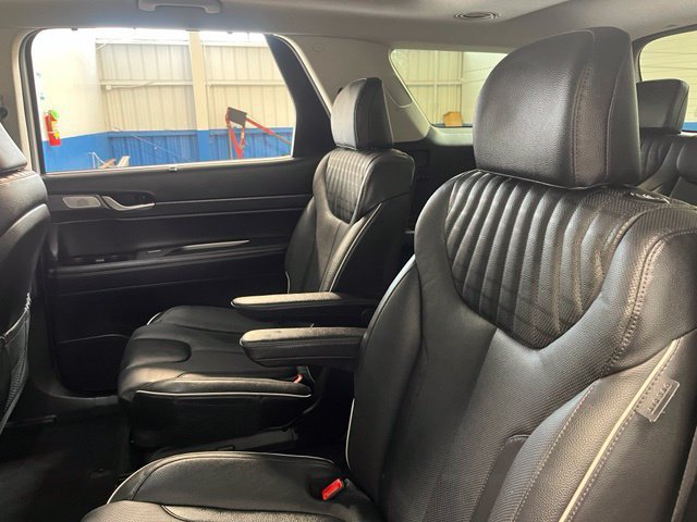 Used 2025 Hyundai Palisade Limited FWD image 17