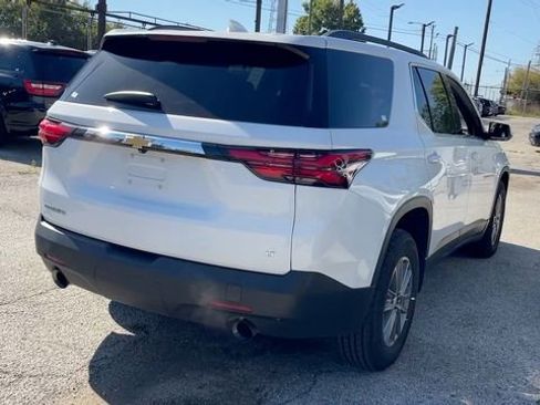 Used 2023 Chevrolet Traverse LT image 6