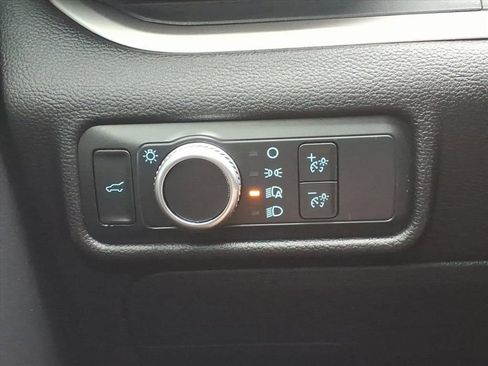 Used 2022 Ford Explorer XLT RWD image 20