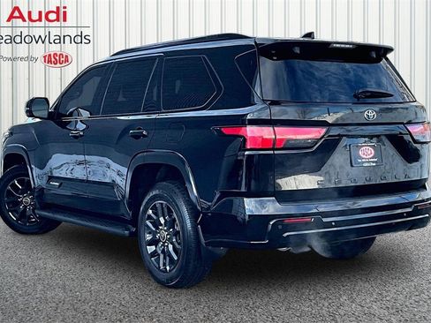 Used 2023 Toyota Sequoia Platinum image 4