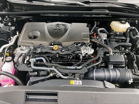 Used 2025 Toyota Camry LE w/ Convenience Package image 13