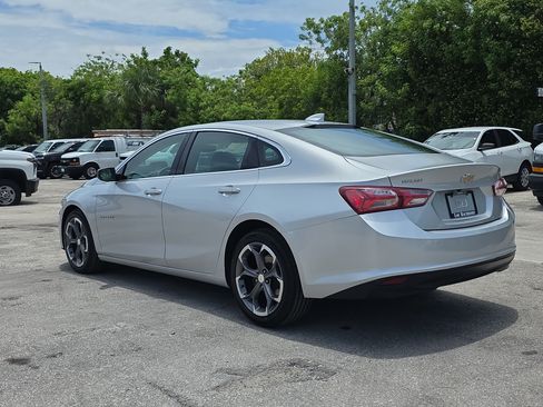 Used 2022 Chevrolet Malibu LT FWD image 5