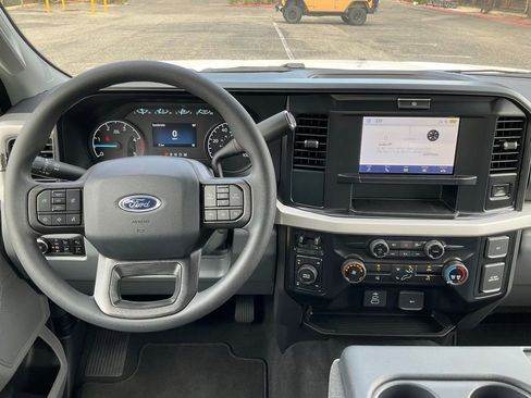 New 2026 Ford F250 XLT w/ 360-Degree Camera Package image 32