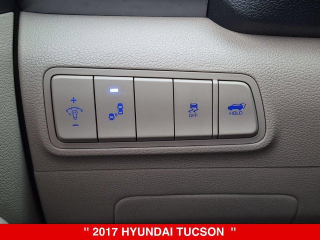 Used 2017 Hyundai Tucson Sport AWD/4WD image 19