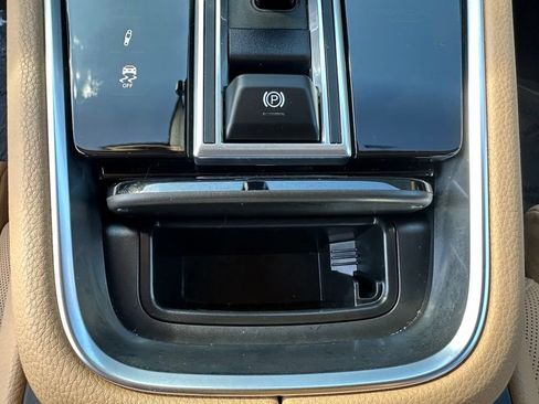 Certified 2023 Porsche Panamera RWD image 32